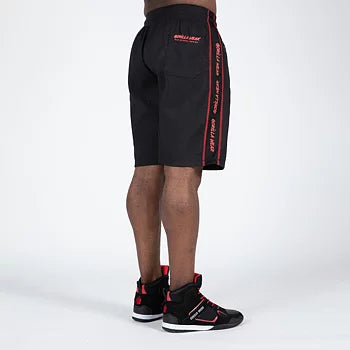 Ladda bild till gallerivisaren, Gorilla Wear Buffalo Old School Workout Shorts, black/red