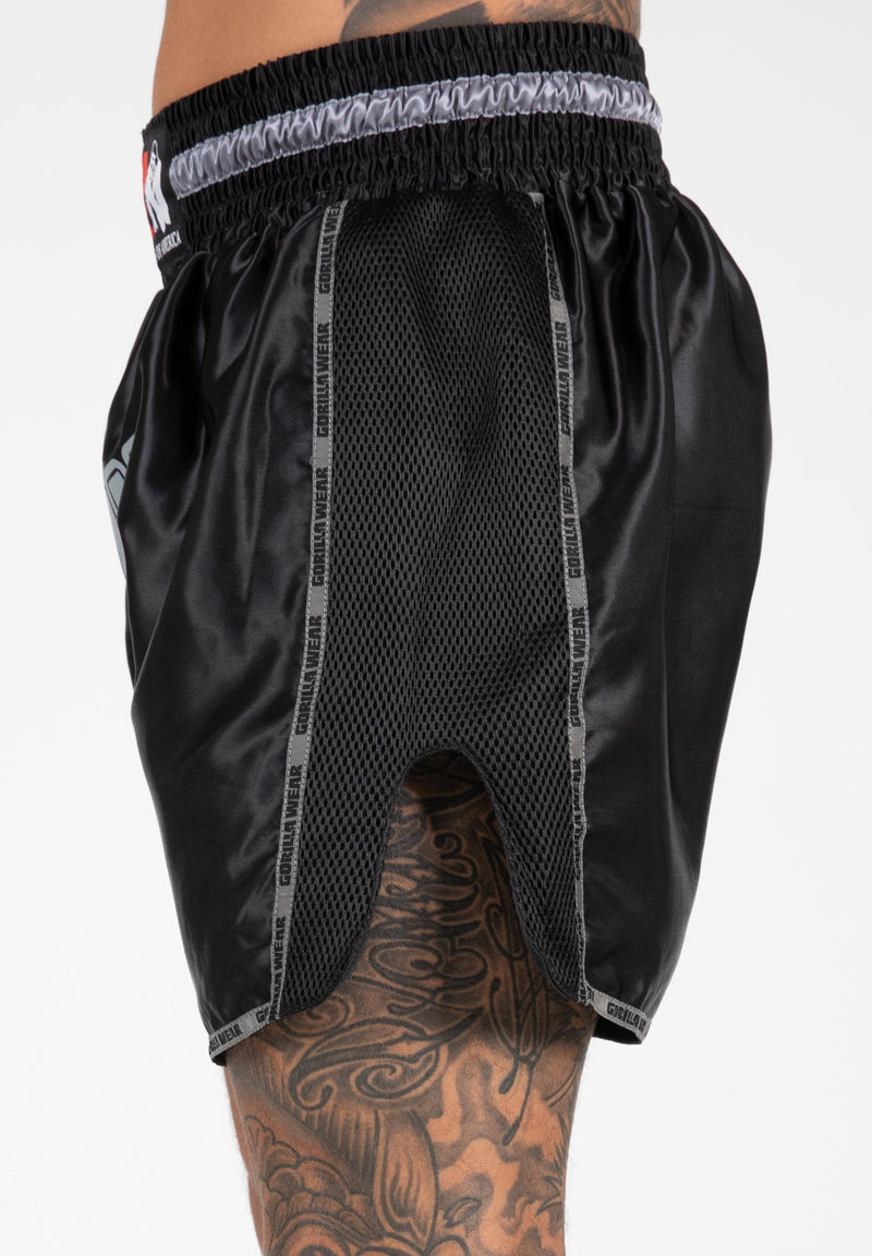  Ladda bild till gallerivisaren, Gorilla Wear Piru Muay Thai Shorts, black
